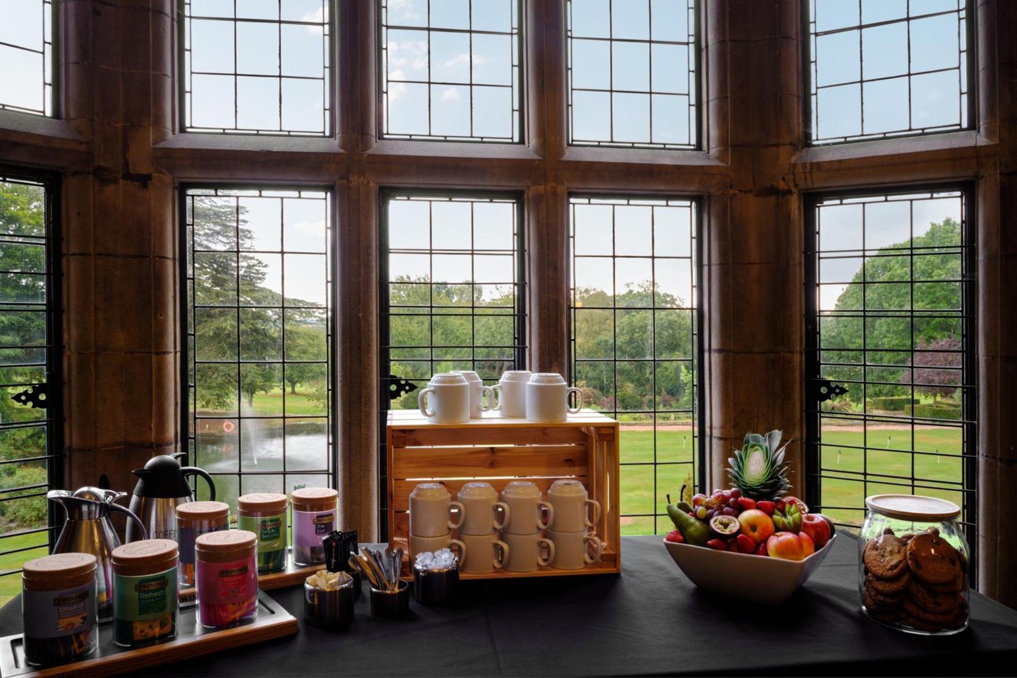 Delta Hotels By Marriott Breadsall Priory Country Club Derby Exteriör bild